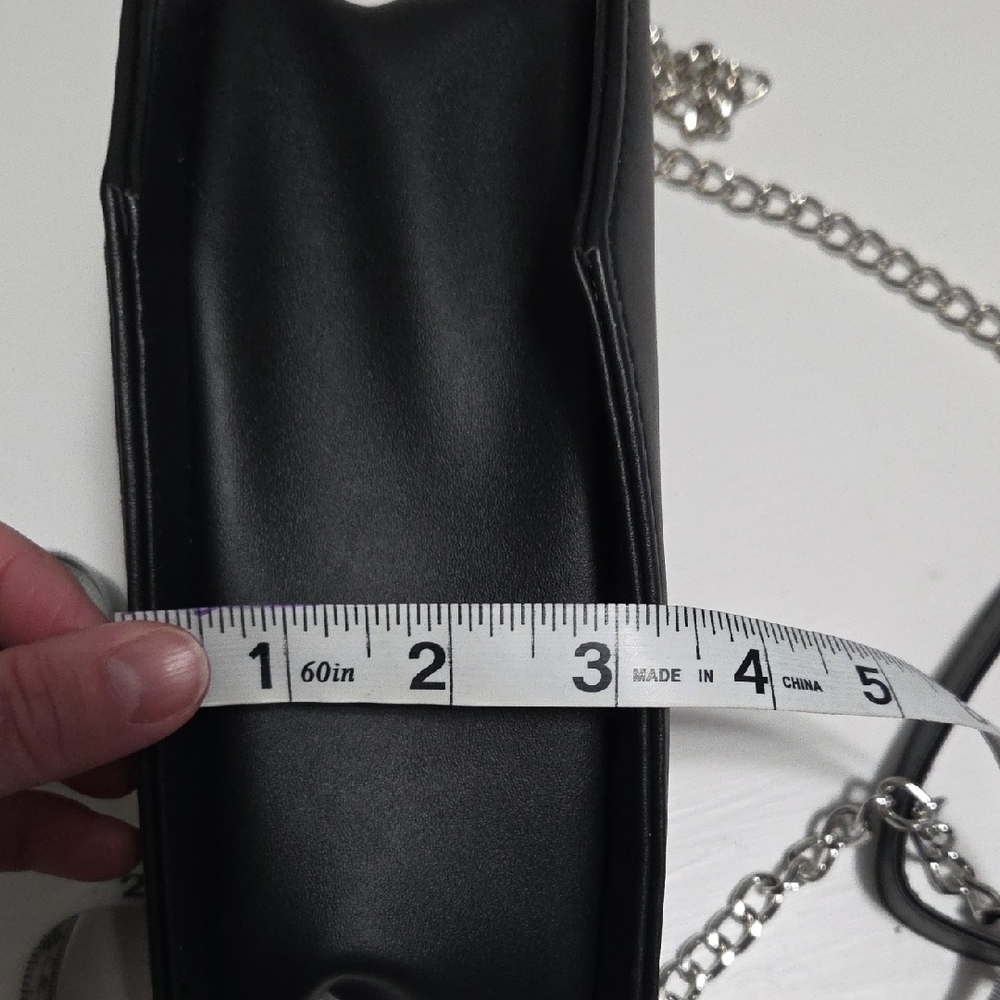 Black Coffin Cross Velvet Chain Shoulder Bag - Picture 11 of 14